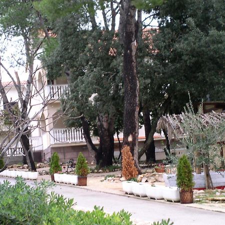 Apartments Stanko Petrcane Exterior foto