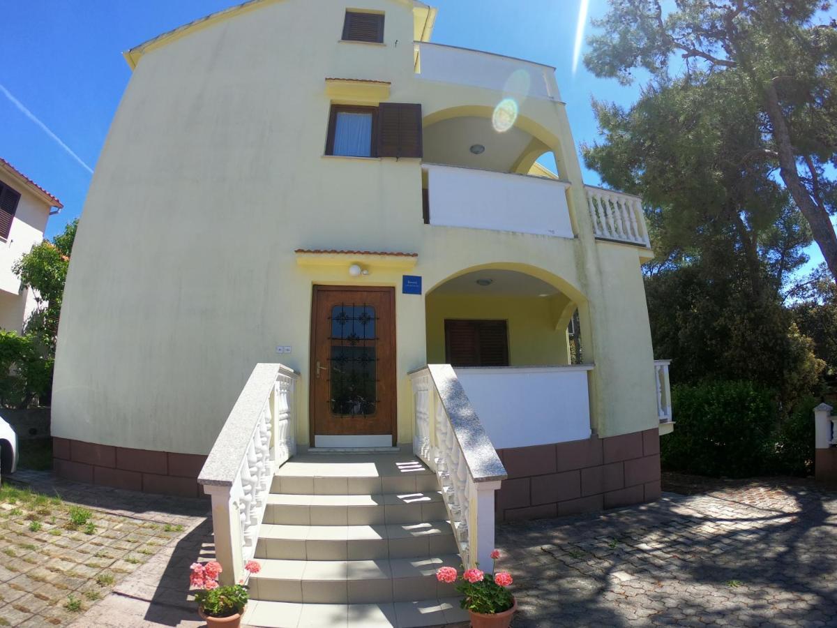 Apartments Stanko Petrcane Exterior foto