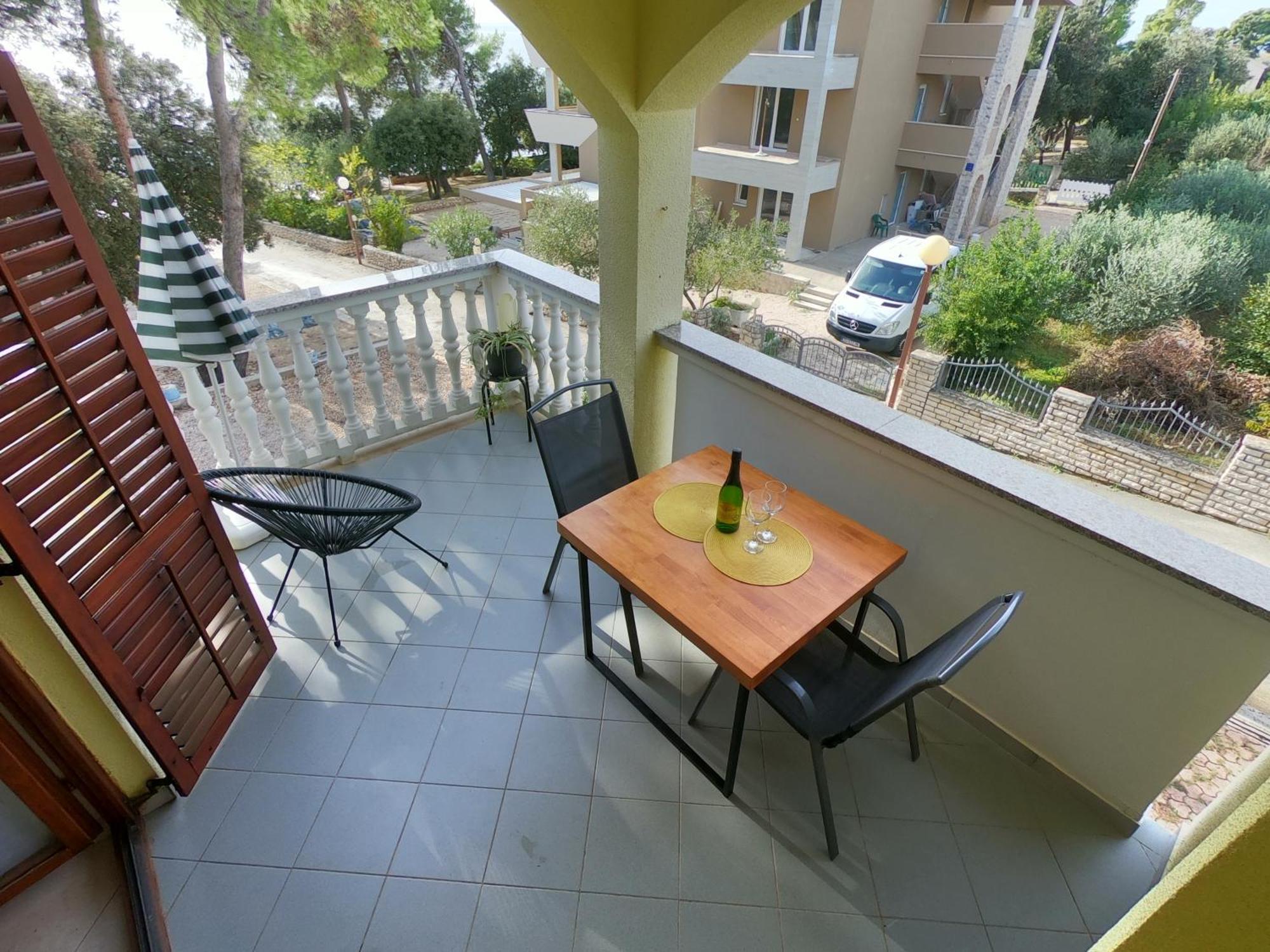 Apartments Stanko Petrcane Exterior foto